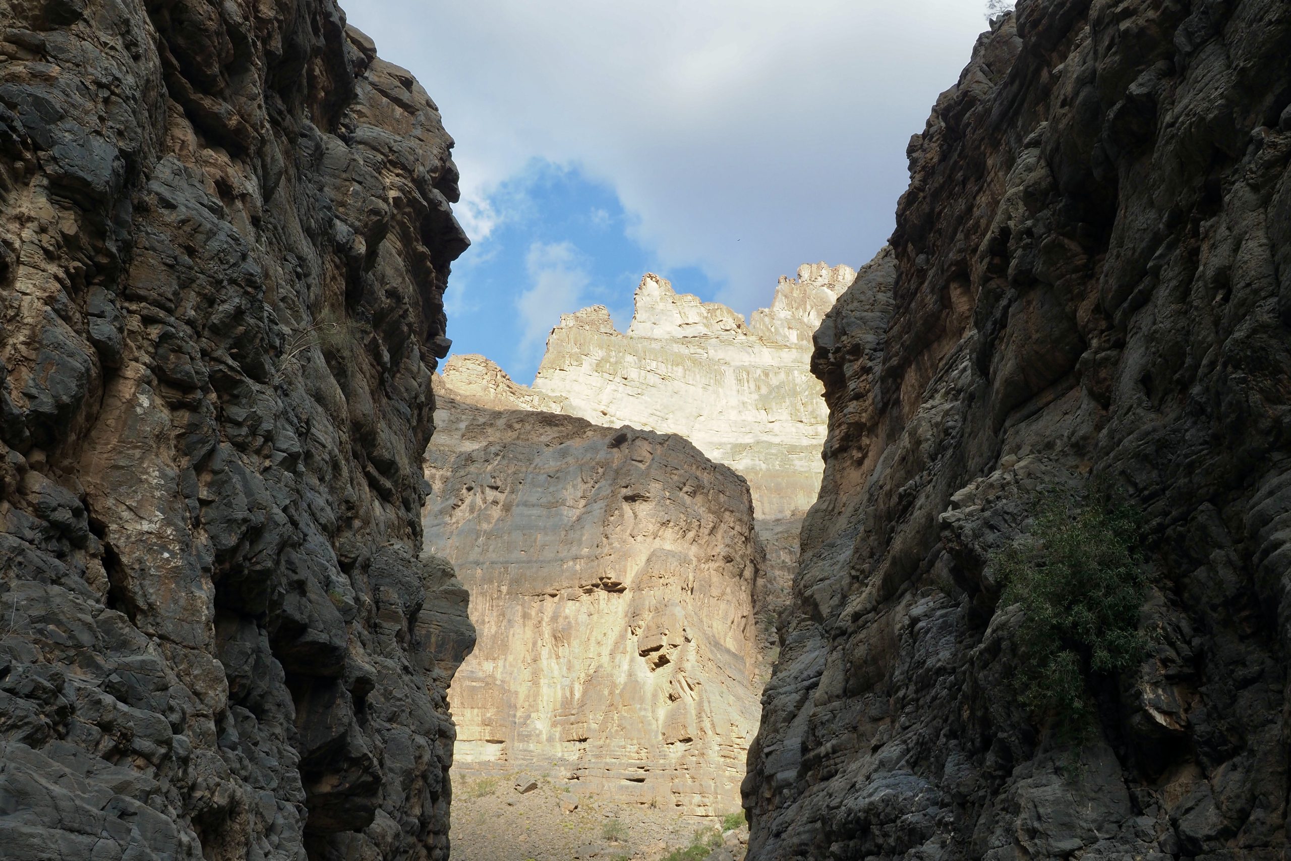 Jebel Jam Balkonweg